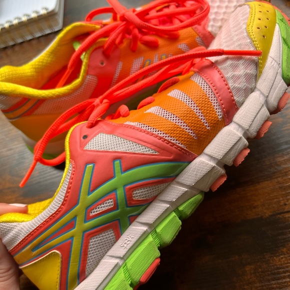 COPY - ASICS gel lyte 33 two, neon running shoes - Picture 3 of 5